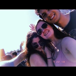 Meet your Posher, Olivia